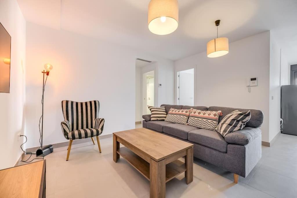 Апартаменты Lxr Lombok 2Hab Junto Al Mar Фуэнхирола Экстерьер фото