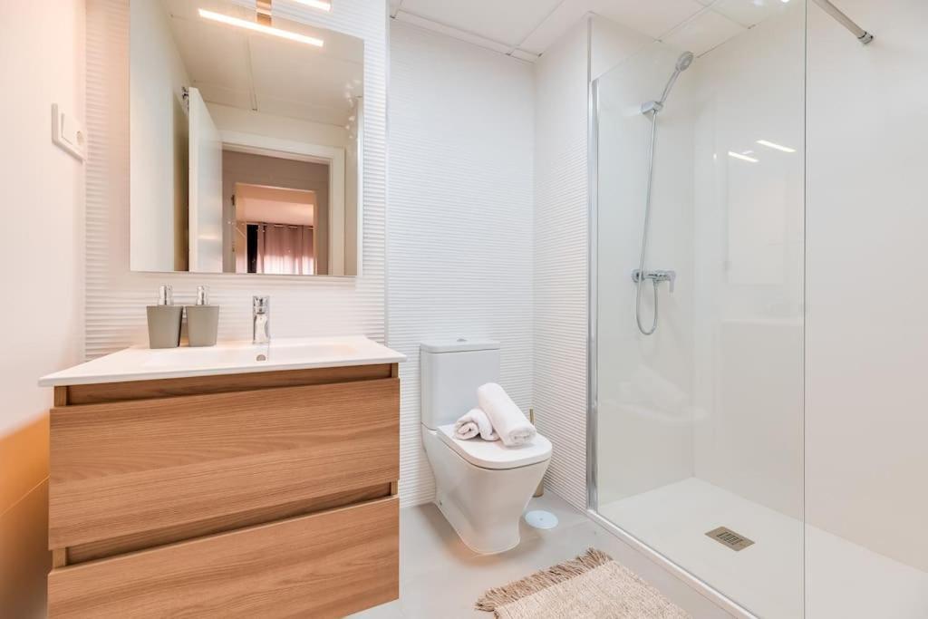 Апартаменты Lxr Lombok 2Hab Junto Al Mar Фуэнхирола Экстерьер фото
