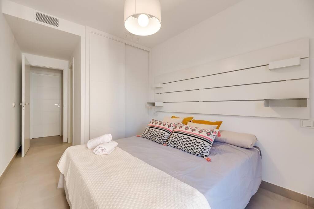 Апартаменты Lxr Lombok 2Hab Junto Al Mar Фуэнхирола Экстерьер фото