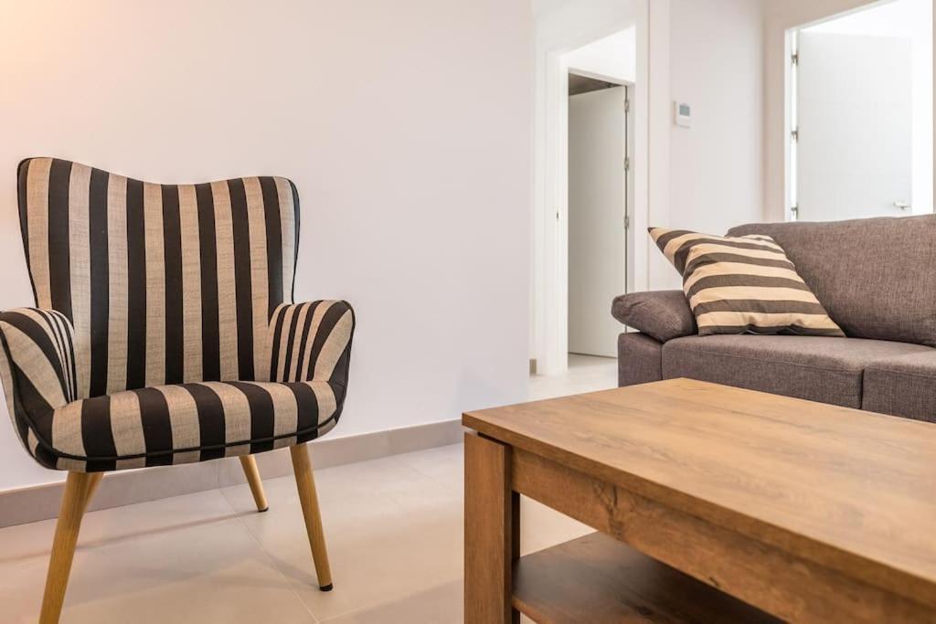 Апартаменты Lxr Lombok 2Hab Junto Al Mar Фуэнхирола Экстерьер фото