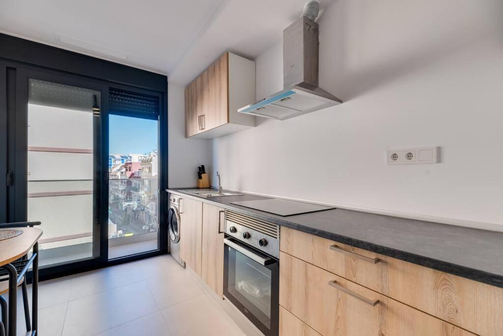 Апартаменты Lxr Lombok 2Hab Junto Al Mar Фуэнхирола Экстерьер фото